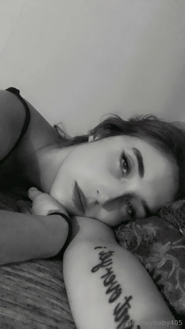 Come spank me baby make sure to spit on my face 