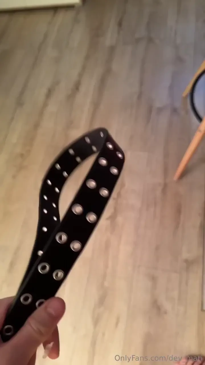 I like to scream and act like a female dog i think you can hit me with 