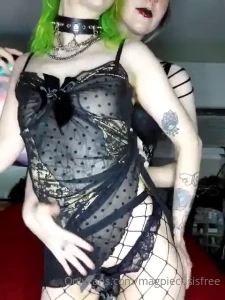 Elcietannam and i love to play