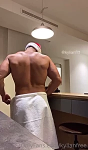 Big promo santa give 50 in my vip account stripper_vip 10 firsts will