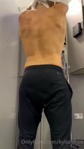 U horny suscribe now https onlyfans com kylianfitt