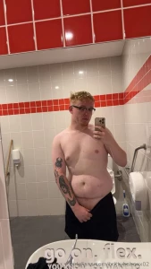 Subscribe to this daddy he loves to play with himself for your part 2