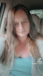 Just wanted to let y all know about me i m a laid back country gal