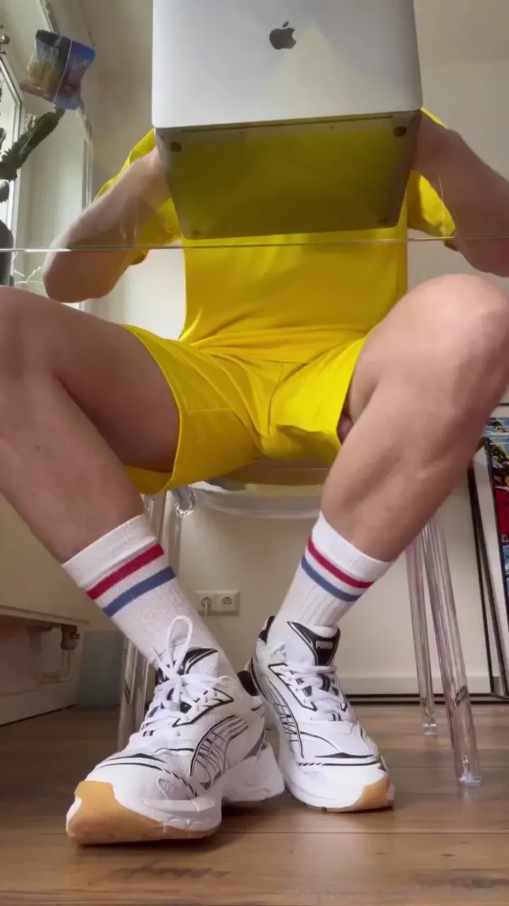 Tried to do some office work but got distracted by michaelstiv i think 