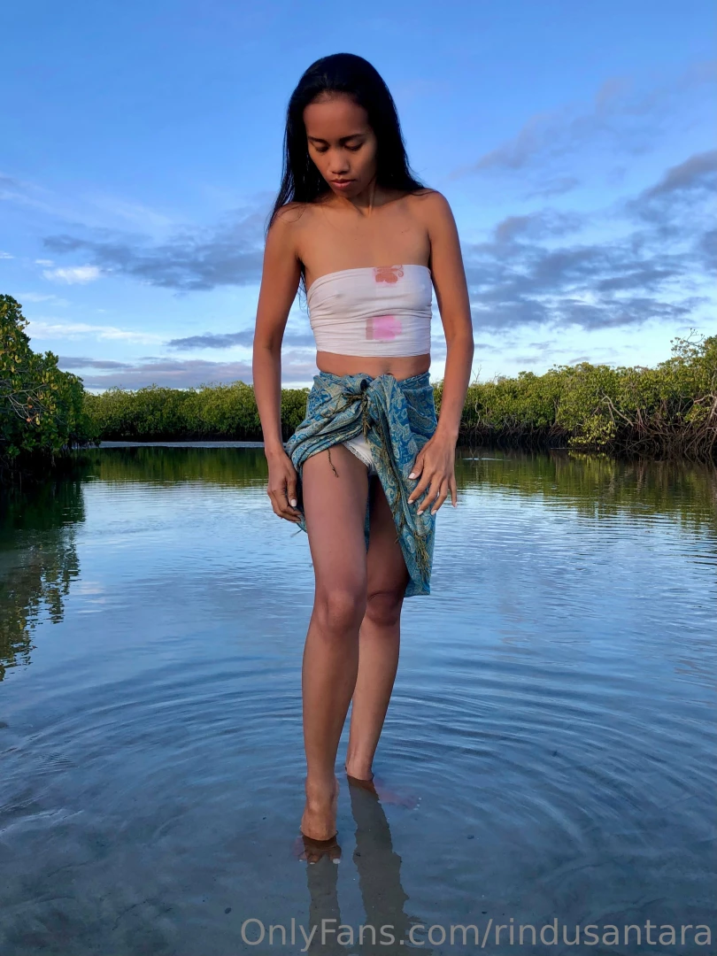 It is beautiful to bathe in nature would you join me here let me 