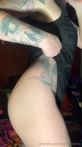 Strip me with tips i want to show you something hot