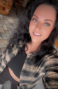 Wish this beautiful lady a happy 35th birthday today going to a