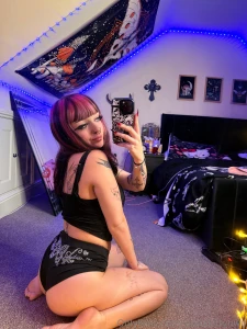 The way this top fits me should be illegal