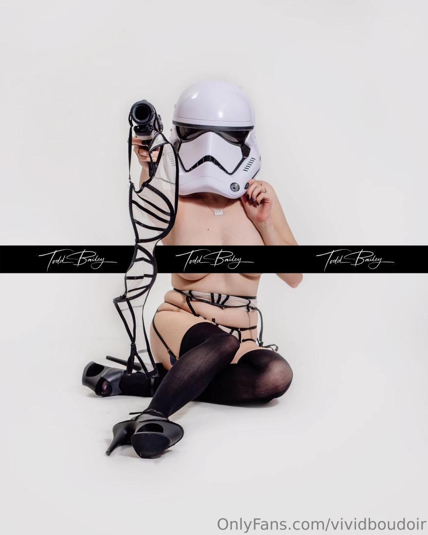 Would anyone be interested in stormtrooper pics to celebrate the part 11 