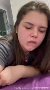 You can see my face clear while my farty anus throws bombs it makes me