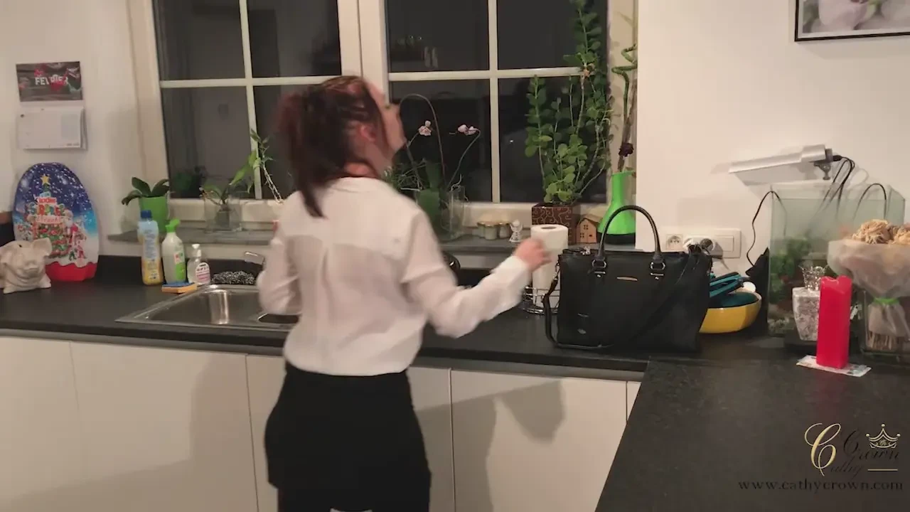 055 - real anal orgasm for the french maid 