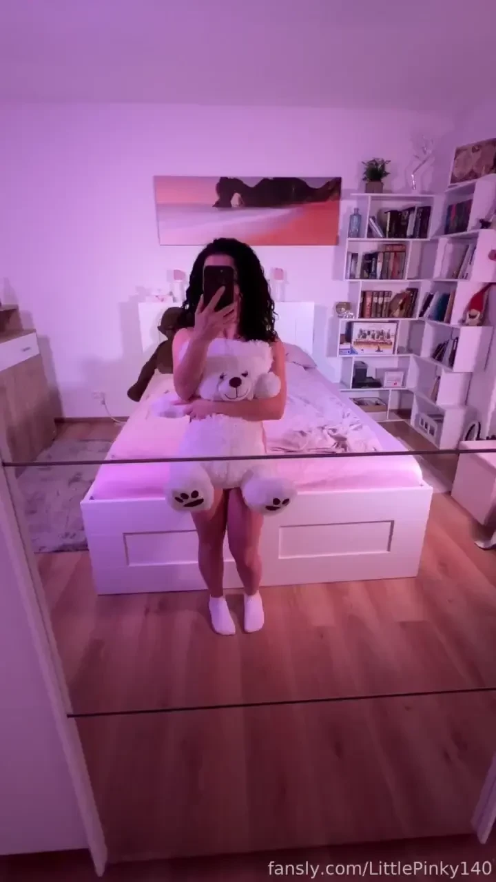 What might be hiding behind mr snowball fyp teen young small little se 