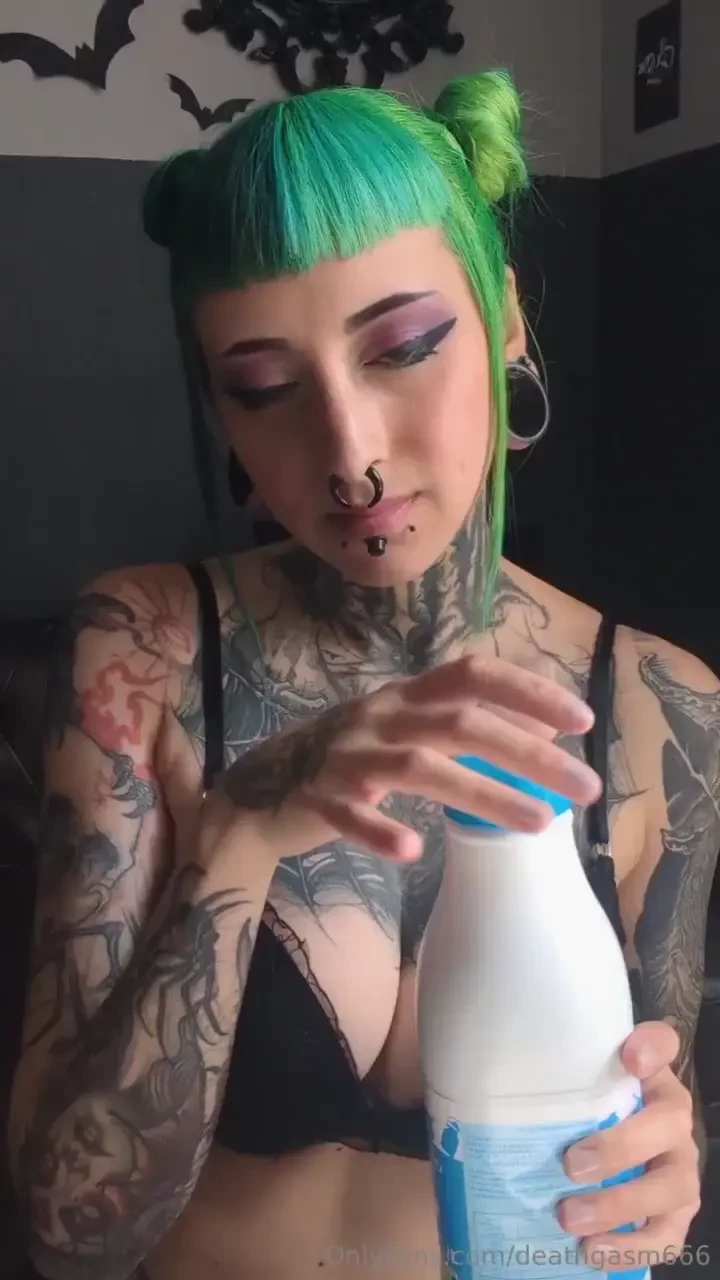 You wanna lick the milk on my tits 