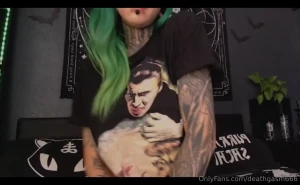 Happy to show you the teaser of the new video i just woke up and felt