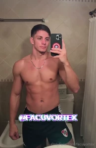 Mi nuevo es facuvortex onlyfans com facuvortex