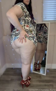 Photo set for the high heel lovers check out the mirror behind me