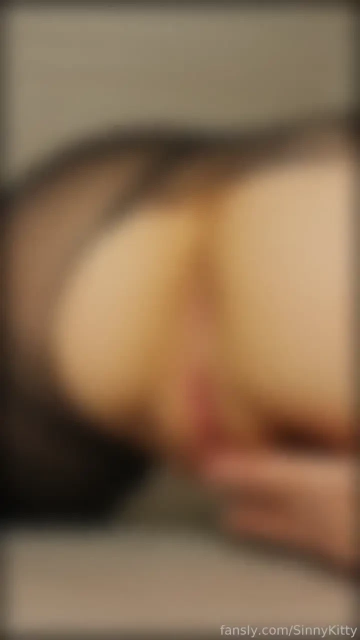 I played so much while jerking off that i didn t notice how i started 