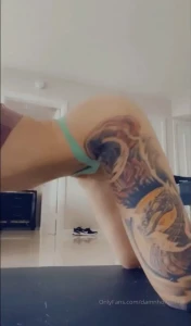 Mornings are the best time to get on all fours for you