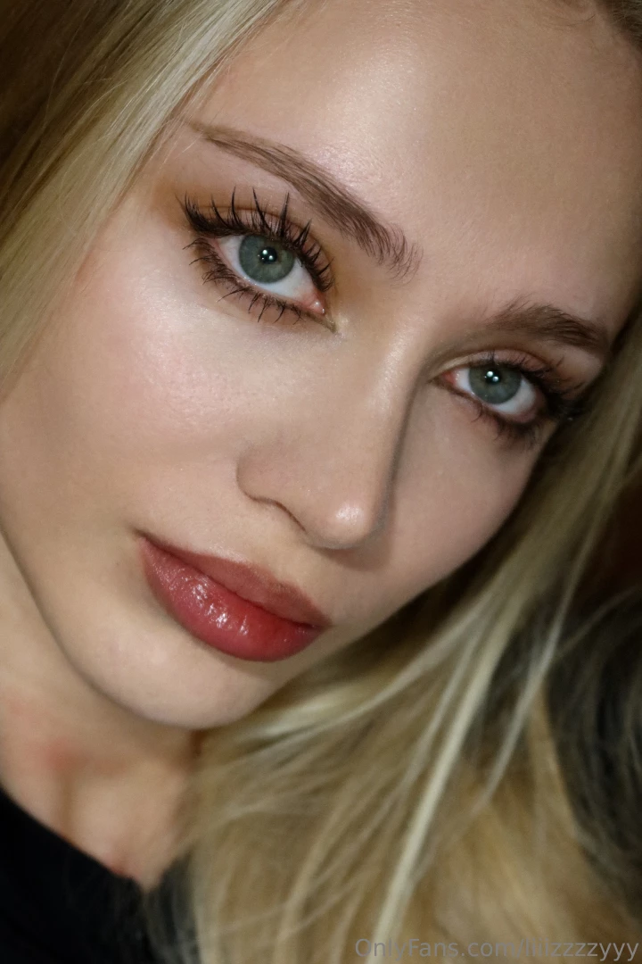 Lawyers are supposed to keep things professional but i think i m about 