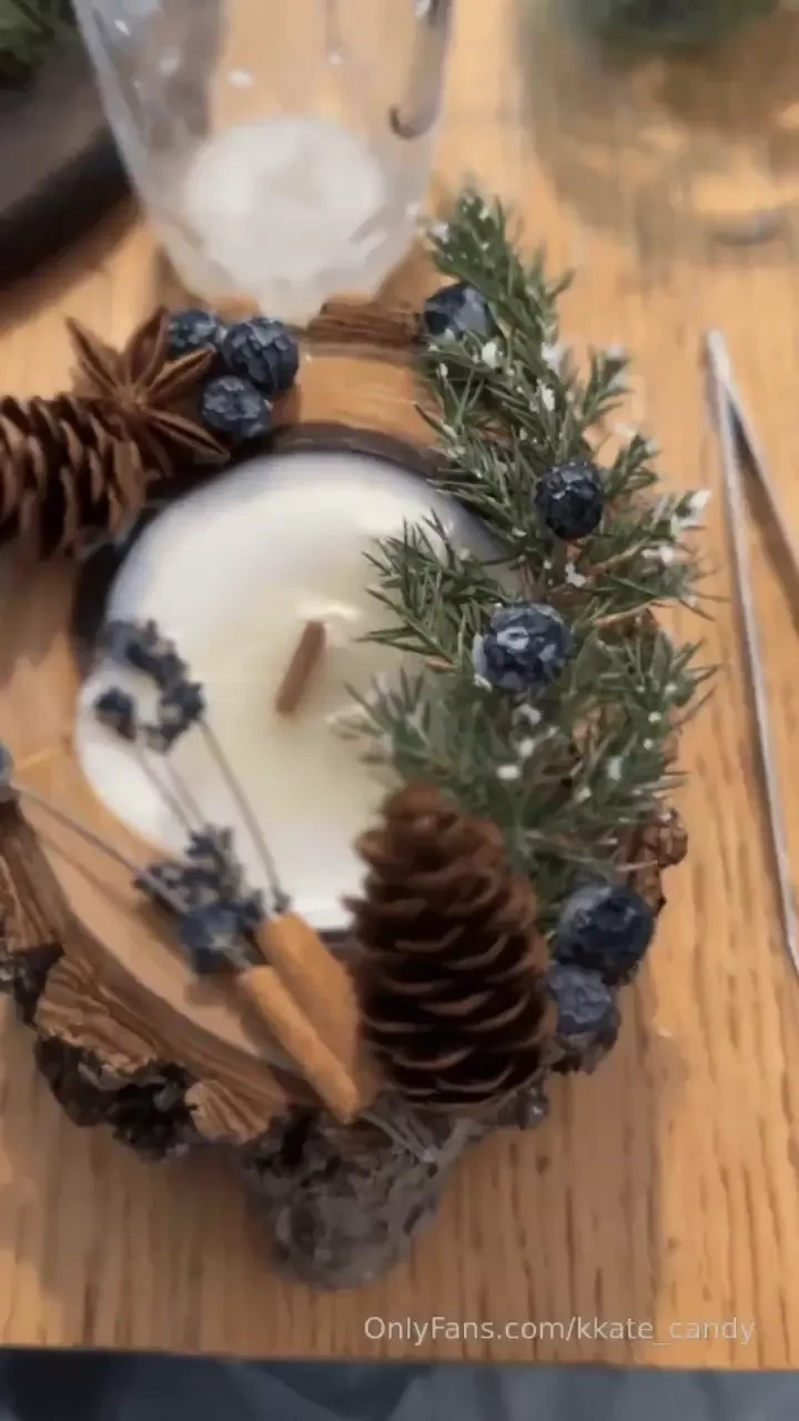 I went to a candle-making workshop today and it was such a cozy part 2 