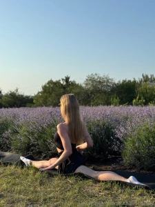 Blooming like these flowers just for your eyes