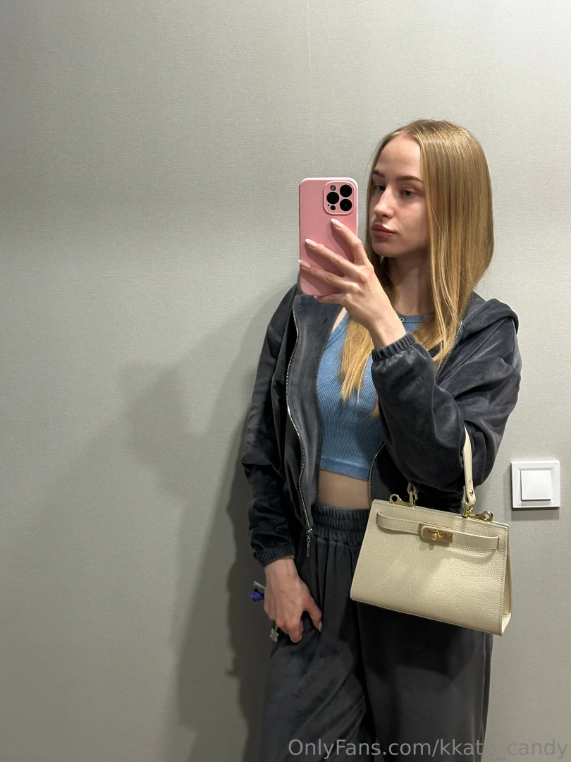 I took this photo right before my surgery many of you know i wear 