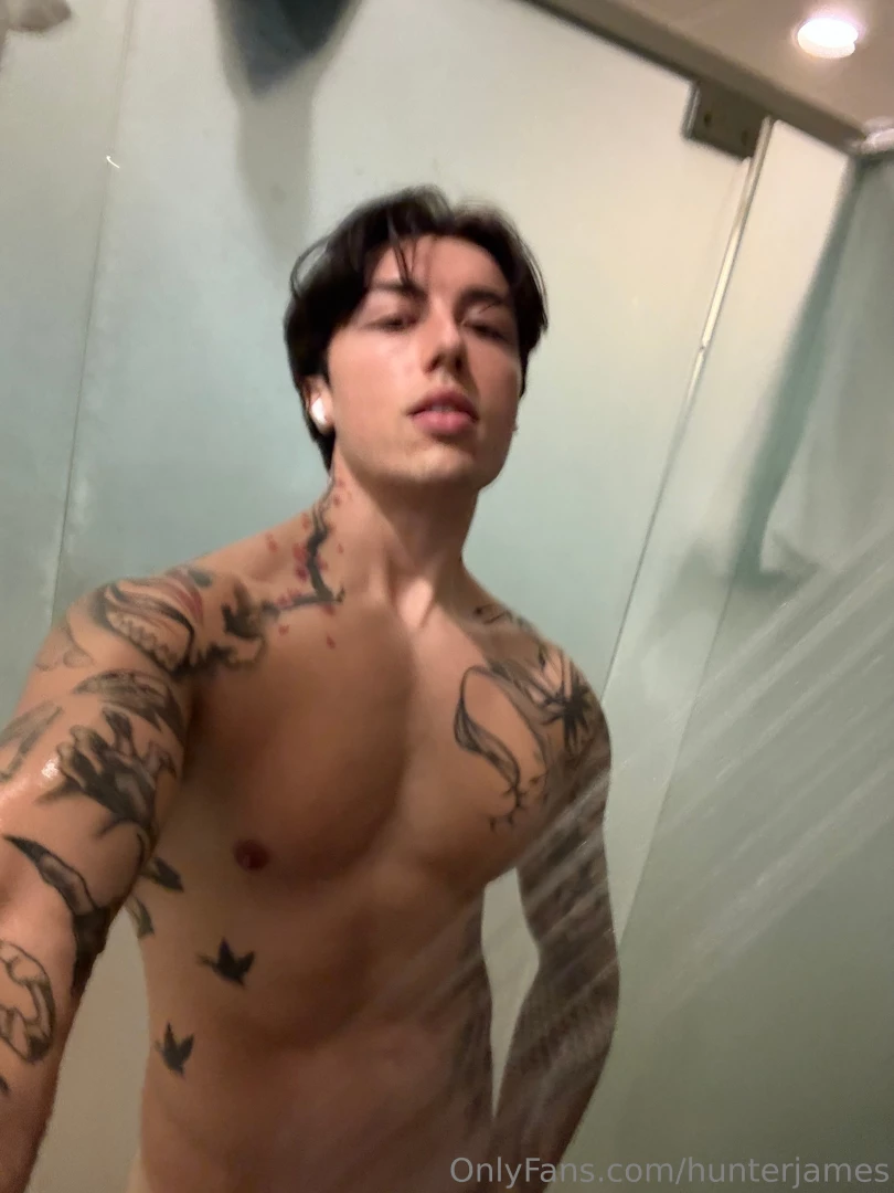 On today s episode of doing shit i shouldn t be in pvblic places lmao 