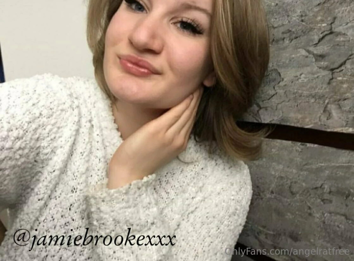 Jamiebrookexxx ad i m totally wet follow me for free and i will show part 4 