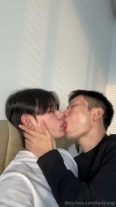 Hold me tight and kiss me seon-u