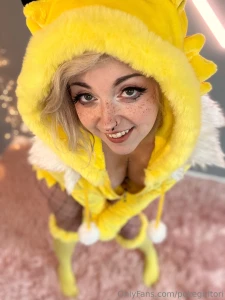 Is there a buzz in the air or is that just me we re getting a bit part 24