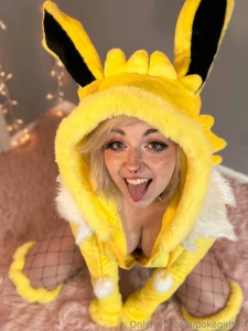 Is there a buzz in the air or is that just me we re getting a bit part 4