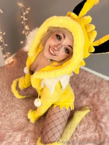 Is there a buzz in the air or is that just me we re getting a bit part 27