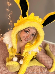 Is there a buzz in the air or is that just me we re getting a bit part 9