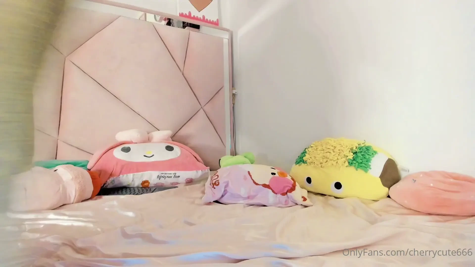 Reci n despertaba c mi horario de sue o est un poco desordenado me 