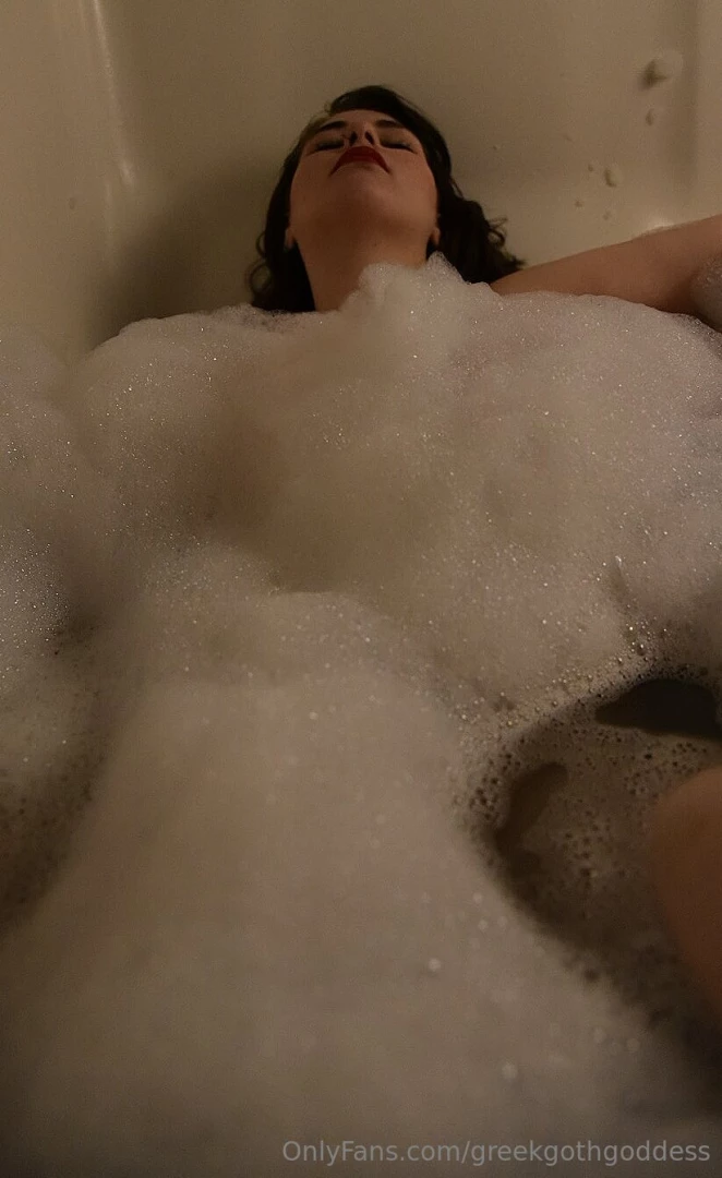 I can t be a dirty girl if i don t get clean first onlyfans part 1 