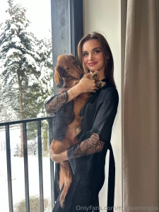 Hanging out with my best friend would you like to see what im wearing