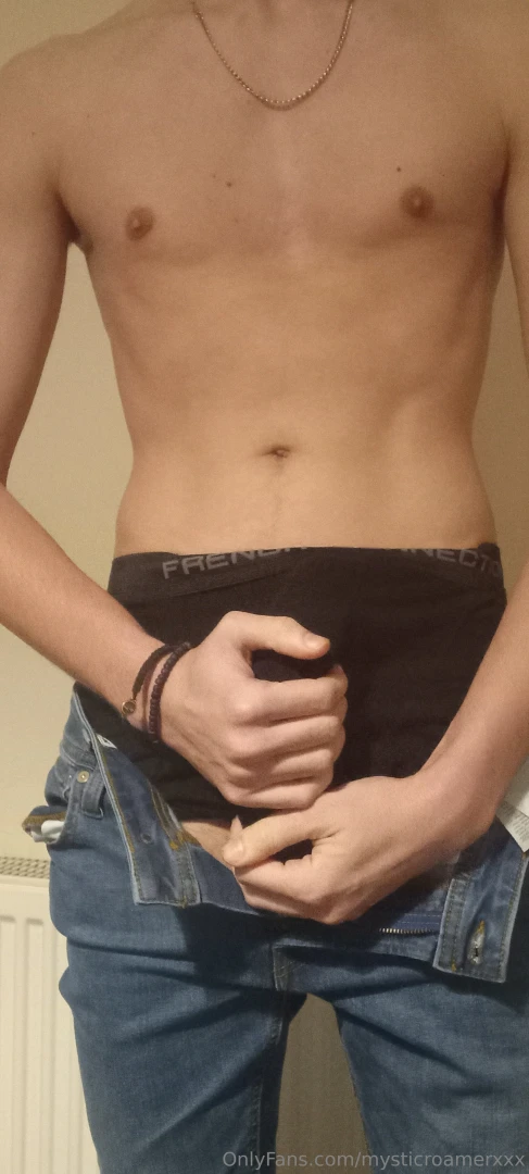 Bored and horny this winter s night 