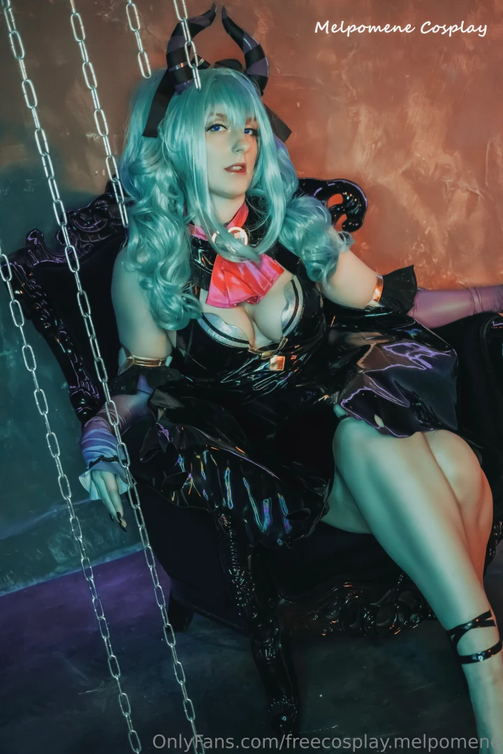 Only one more day to go planning to work on some cosplays this weekend 