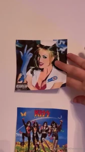 These are going quick only kiss left who wants to clear the board 20