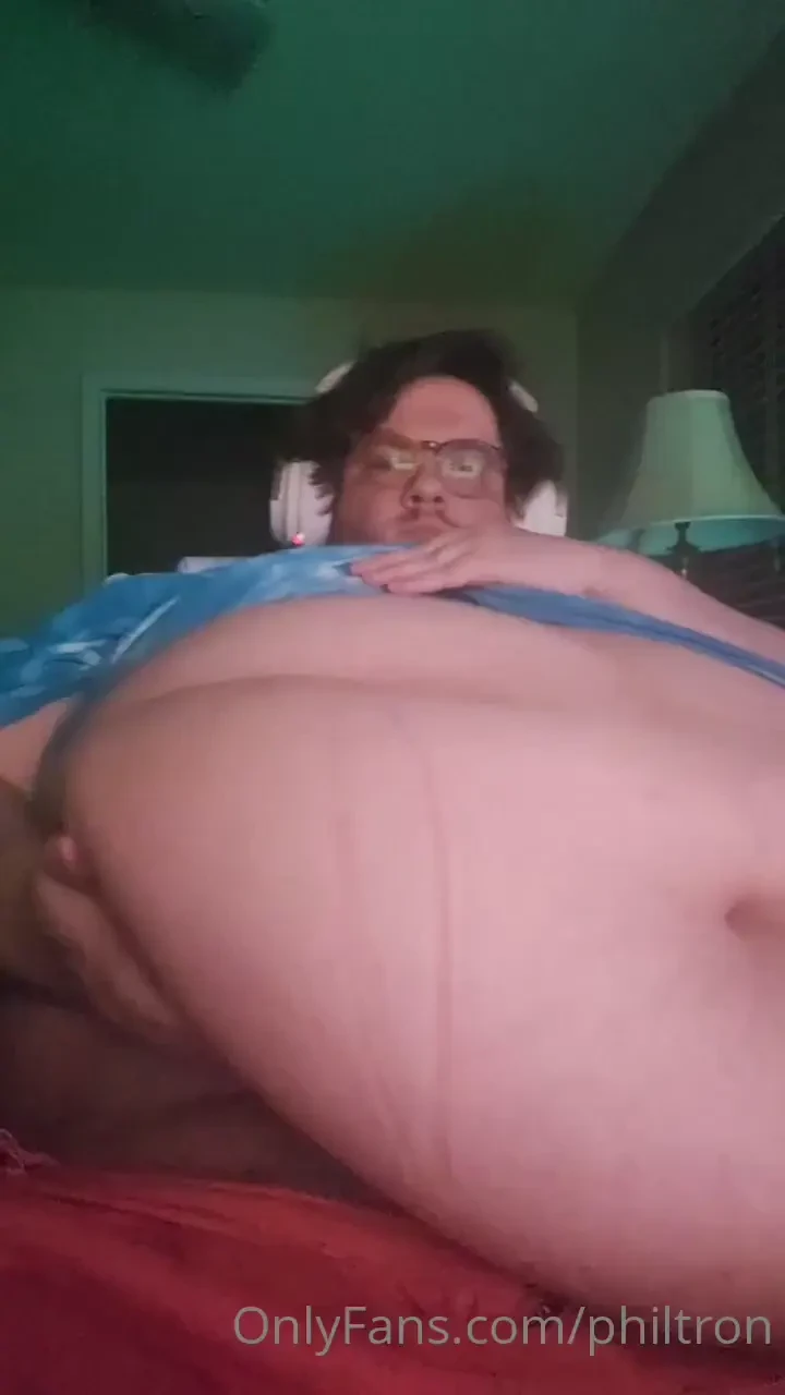 I m back on boost bc one of you sent me 3 cases this fatboy is about 