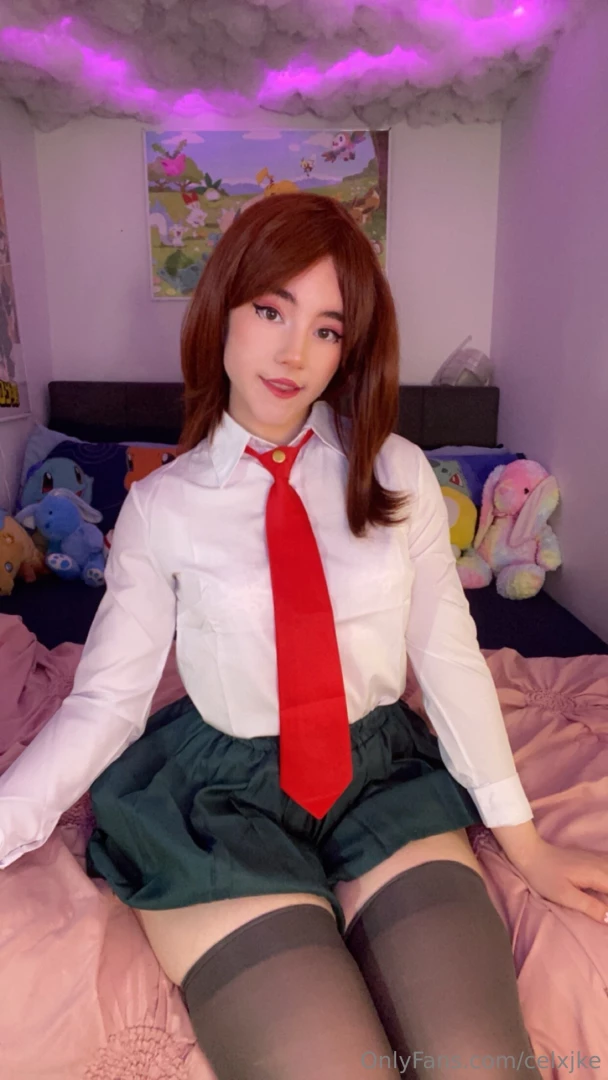 Schoolchic by day heartbreaker by night 