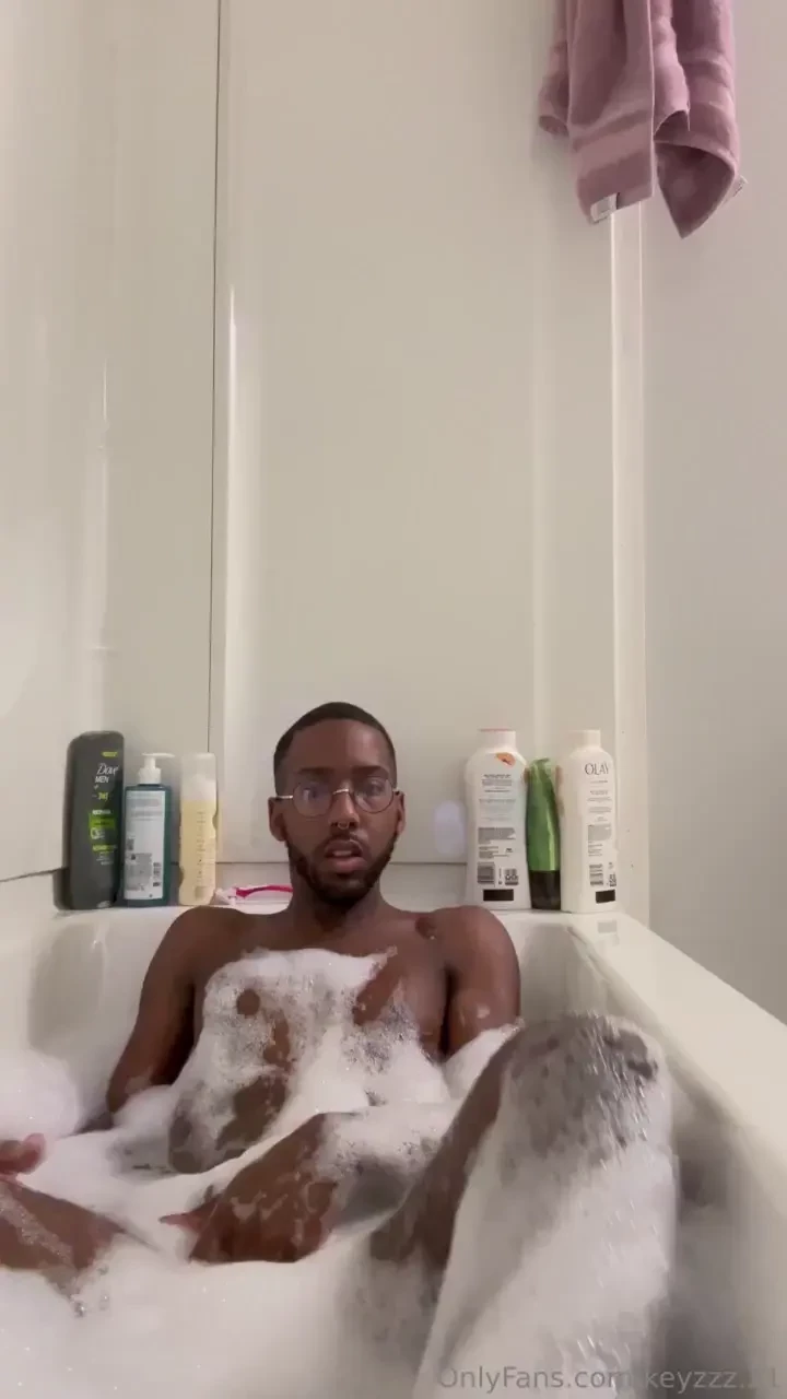 Care to join me for a bath 