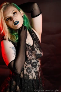 Gothic lace and dead flower photoshoot goth gothic photoshoot