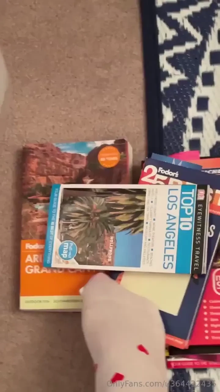 I love doing outfits videos 