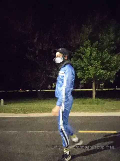 Took a nightime bike ride in my trackies earlier this week stopped to part 2 