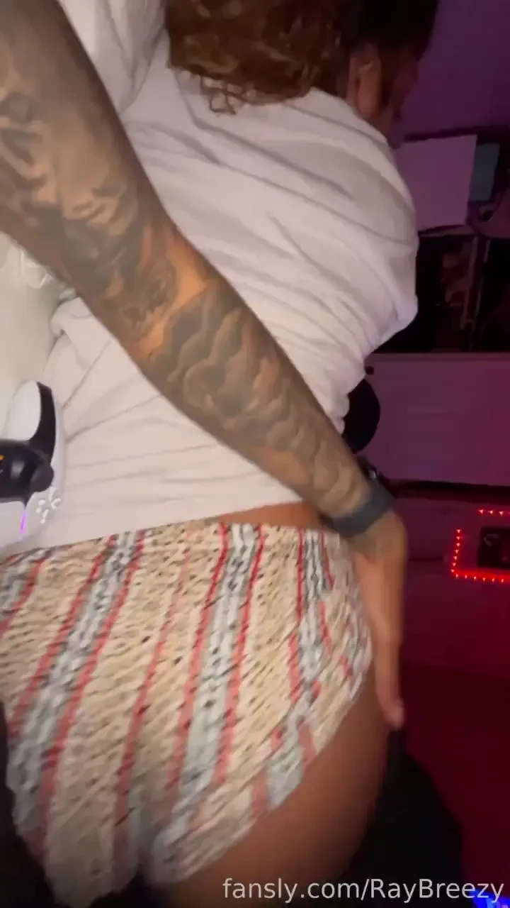 Stop playing fortnite and fuck me plz part 1 