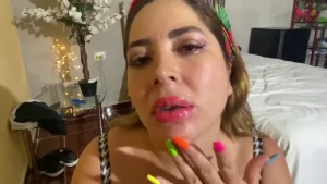 Dame tu leche papi comenta si quieres ver mi carita llena de tu leche