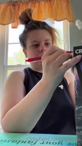 Look at this new dragon dildo that i was gifted drop and emote if you