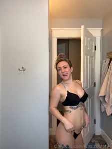 Happy monday tip 15 to undress me