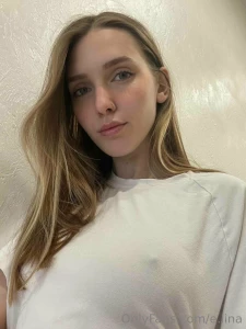 Is something really sticking out in the photo
